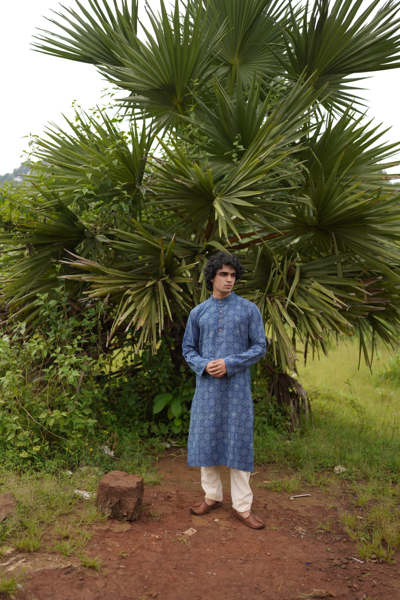 Hasttvam Indigo ajrakh with white butta Mens Kurta