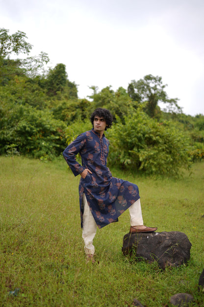 Hasttvam Indigo floral mens kurta